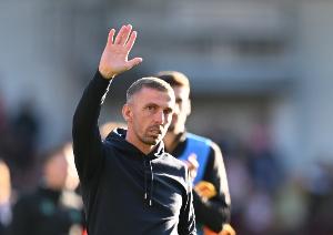 TA：加里-奧尼爾主動退出狼隊主帥遴選，他認為接手時機不合適