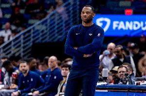 威利-格林：我和管理層每天都在交流 大家態(tài)度相同我們會繼續(xù)努力