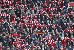 59916名球迷入場觀看利物浦vs皇馬，創(chuàng)造安菲爾德歐戰(zhàn)比賽紀錄