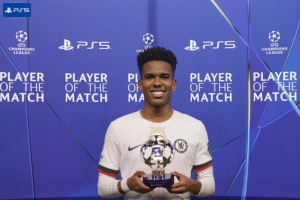 1進(jìn)球3過人成功，埃斯特旺當(dāng)選切爾西2-2卡拉巴赫一役全場最佳