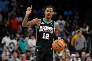 正負(fù)值+28全場(chǎng)最高！莫蘭特20中7砍下21分13助攻 另有5犯規(guī)7失誤