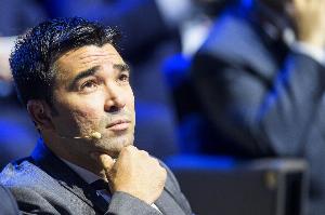 德科：爭論球隊的風(fēng)格毫無意義，唯有努力和奉獻(xiàn)才能改變一切