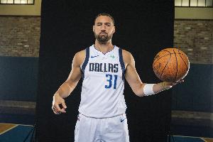 克萊前天：我已經(jīng)找回原來(lái)的自我了&好事將至 今天：6中0怒吞零蛋