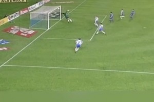 最極致的凌空抽射！重炮手卡洛斯這一腳，你給幾分？