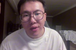 到底什么事需要陽江主場觀眾扔兩次礦泉水瓶...