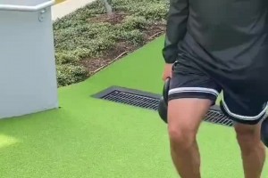 火箭官宣續(xù)約！范弗里特繼續(xù)保持訓(xùn)練