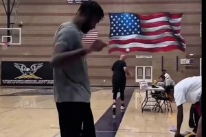 謝潑德夏聯(lián)訓(xùn)練視頻！伊森來(lái)到拉斯維加斯和隊(duì)友們一起訓(xùn)練