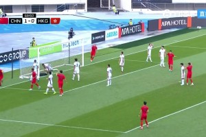 無(wú)效進(jìn)球??張玉寧頭球爭(zhēng)頂破門(mén)，可惜傳中的時(shí)候先出界了…