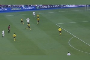 7萬多球迷目睹！02年大羅皇馬首秀替補(bǔ)上場59秒破門！