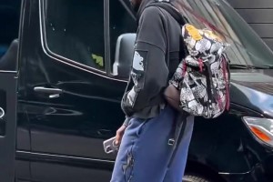 杜蘭特現(xiàn)身紐約街頭 這身穿搭氣質(zhì)直接拉滿