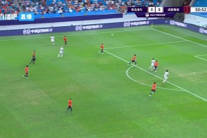 韋世豪搶點(diǎn)破門(mén)！蓉城1-0領(lǐng)先青島海牛