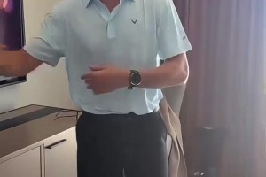 和女友一起打高爾夫！來看看馬冬梅鏡頭下的克萊！真的開心了~