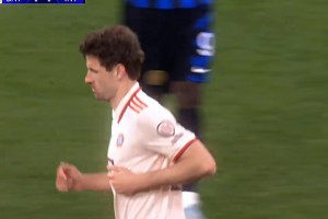 翻開相冊一看，這竟是穆勒拜仁生涯最后一粒歐冠進(jìn)球了......