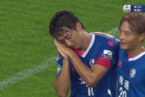 “南哥”威武！南通隊(duì)李賢成破門后做“晚安慶?！敝戮磶?kù)里+梅西