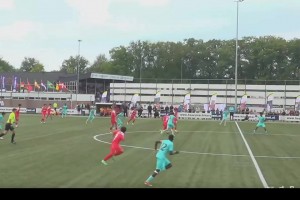 鄺兆鐳這對(duì)抗真嚇人！年紀(jì)這么小就突得對(duì)方只能上手拉拽啊??