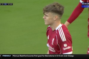 多克突破1V2小角度爆射造烏龍！利物浦3-0領先畢巴！