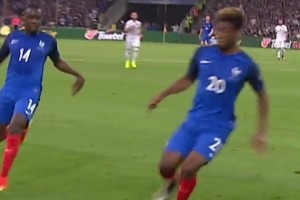 帥炸??！科曼在法國(guó)隊(duì)這過(guò)人什么水平？