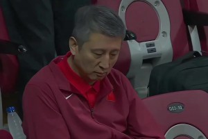 郭士強(qiáng)率隊(duì)擊敗韓國(guó)殺入四強(qiáng) 馬不停蹄觀戰(zhàn)新西蘭vs黎巴嫩??！