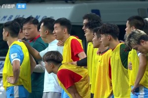 幸運(yùn)眷顧河南隊(duì)！卡多索點(diǎn)球中橫梁，打到劉殿座身上進(jìn)球