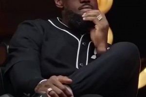 詹姆斯：13年我DPOY排名第二，但得獎那人連防守一陣都沒進(jìn)