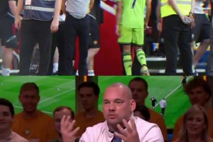 斯內德：對抗C羅的那天開始，滕哈赫就失去了所有的尊重