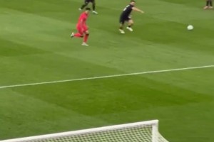 風(fēng)騷跑位！孫興慜前插小角度破門(mén)&傳射建功，韓國(guó)2:0美國(guó)