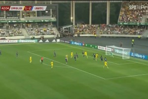 荷蘭被連追兩球！吉內(nèi)蒂斯精準制導(dǎo)，吉爾德瓦伊尼斯頭槌扳平