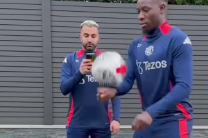 ??奧納納10秒內(nèi)觸球44次！但是總感覺那里不對！