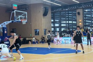 徐杰細節(jié)單打徐昕！前面防的非常好，最后一下跳起來全毀了