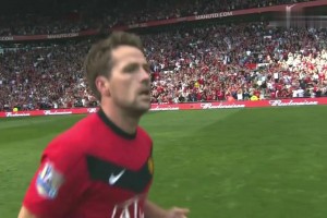 弗格森時間！歐文讀秒上演絕殺，助曼聯(lián)贏下曼市德比！