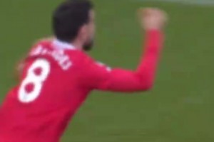 有一說一！這是曼市德比最具爭議的一幕！