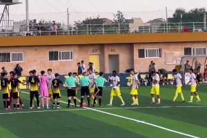 劉凱源好幾個機會都沒敢直接突，但這第一腳停球太舒服了??