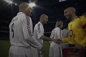 任你名將云集，我有大帝亨利！名場面：亨利歐冠斬銀河戰(zhàn)艦！