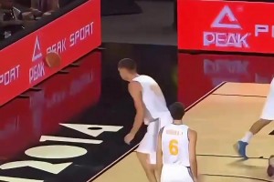 暫時組隊(duì)！奧拉迪波、卡明斯基領(lǐng)銜亮相，廣州隊(duì)備戰(zhàn)NBA季前賽！