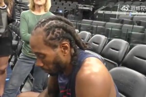 夸梅-布朗：布朗尼居然可以一場(chǎng)出手12次，他哪來(lái)這樣的權(quán)力？