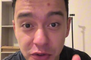 解說依力：原來老詹決定2是廣告，goat釣魚的，純逗逗我們??