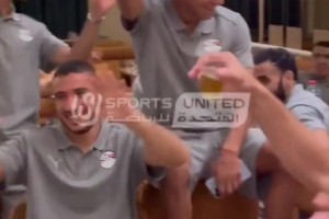 薩拉赫梅開二度率埃及晉級世界杯！賽后和隊(duì)友跳舞慶祝