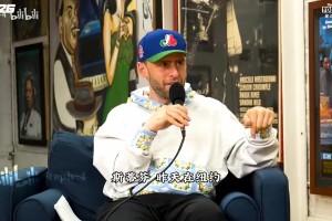 哈利：庫(kù)里是我在NBA里遇到的最偉大的人，我從未遇到過(guò)更好的人