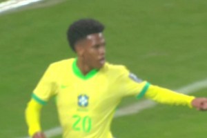 吉馬良斯直塞太妙了，埃斯特旺推射得手，巴西1-0韓國(guó)