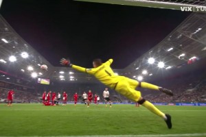 圓月彎刀！勞姆任意球直接破門！德國(guó)1-0領(lǐng)先盧森堡！