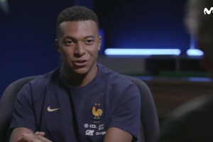 韋世豪去校園參加公益活動(dòng)，不得不說(shuō)人家是真的有心??