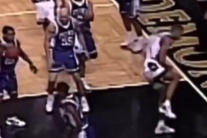 歷史最強(qiáng)狀元秀！大學(xué)時(shí)期鄧肯恐怖的統(tǒng)治力！攻防大殺器！