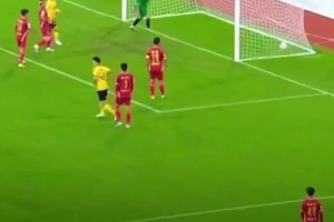 一個(gè)爭(zhēng)冠，一個(gè)保級(jí)，成都蓉城和梅州客家的這場(chǎng)比賽誰(shuí)都輸不起!