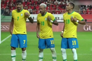 本該是球場上揮灑靈性的精靈！內(nèi)馬爾卡點跳勝利之舞合集！