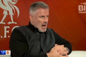 卡拉格點評薩拉赫：我認為薩拉赫現(xiàn)在不應(yīng)該每場比賽都首發(fā)