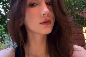 太有感覺了！楊政女友孟雅芳：比美照更有吸引力的是live~