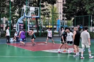 本以為是好傳，結(jié)果哥們起跳才知道大神在這