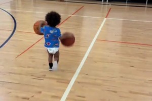 從娃娃抓起，穿紙尿褲就開始在訓(xùn)練了...