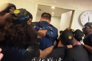 開拓者任命助教斯普利特為臨時主教練～