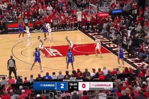 明年?duì)钤鬅?！達(dá)倫-皮特森首秀砍下26分4板2助5搶斷